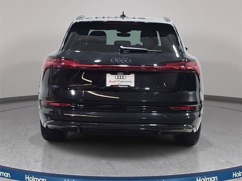 Used 2023 Audi e-tron Chronos w/ Chronos Package image 7