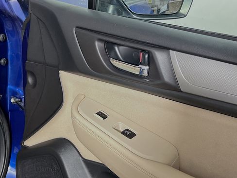 Used 2016 Subaru Outback 2.5i Premium image 32