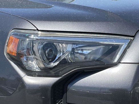 Used 2021 Toyota 4Runner SR5 AWD/4WD image 2