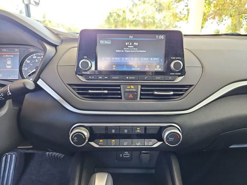 Used 2023 Nissan Altima 2.5 S image 16