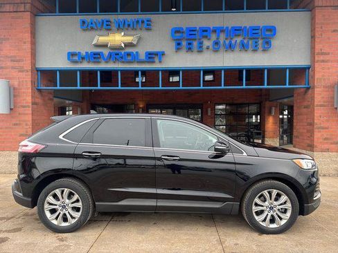 Used 2019 Ford Edge Titanium w/ Cold Weather Package image 11