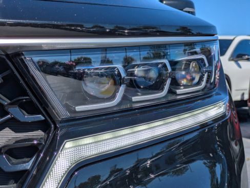 Used 2022 Kia Sorento SX Prestige w/ Panoramic Sunroof Package image 31