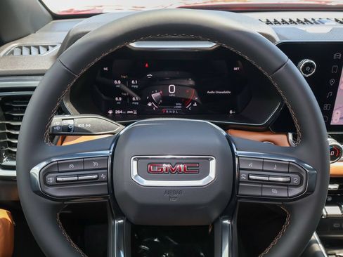 New 2026 GMC Canyon AT4 w/ Technology Plus Package AWD/4WD image 18
