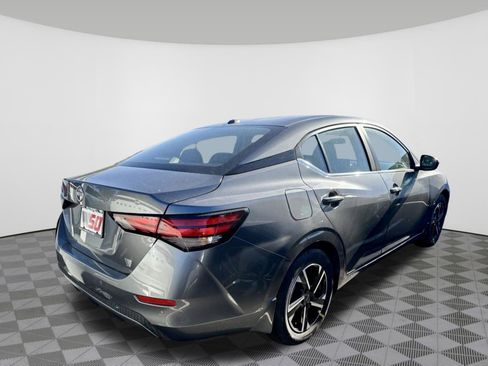 Used 2025 Nissan Sentra SV w/ All-Weather Package image 5