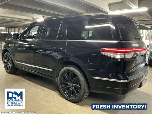 Used 2023 Lincoln Navigator Reserve AWD/4WD image 4