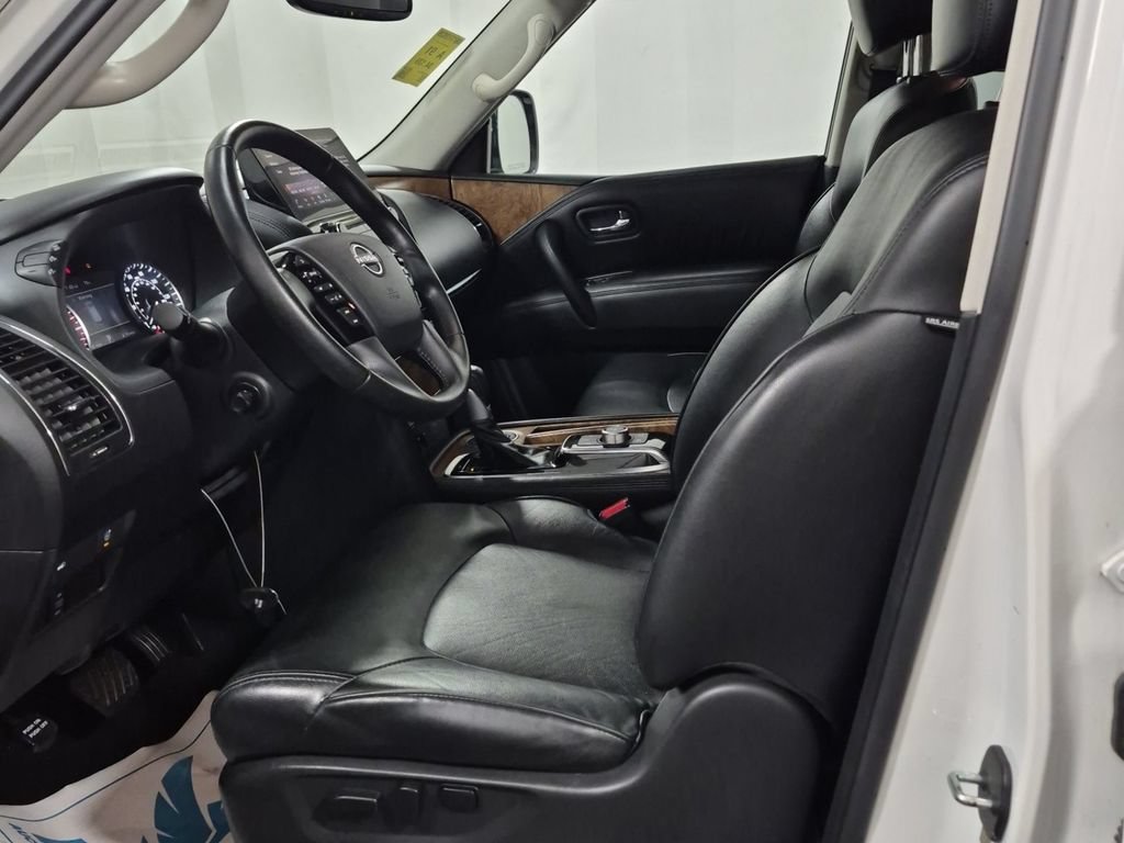 Used 2022 Nissan Armada SL w/ Captain's Chairs Package RWD image 3