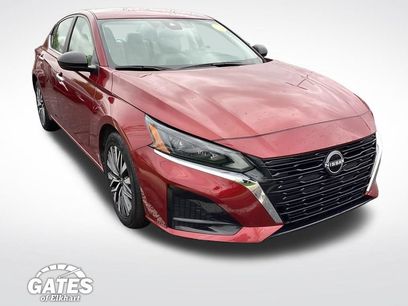 Used 2025 Nissan Altima 2.5 SV