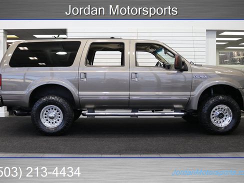 Used 2005 Ford Excursion Limited image 5