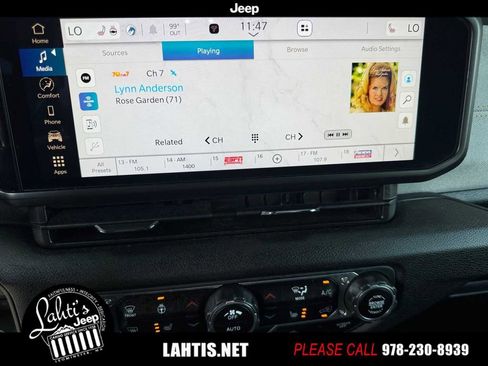 Used 2024 Jeep Wrangler Unlimited w/ Convenience Group image 27