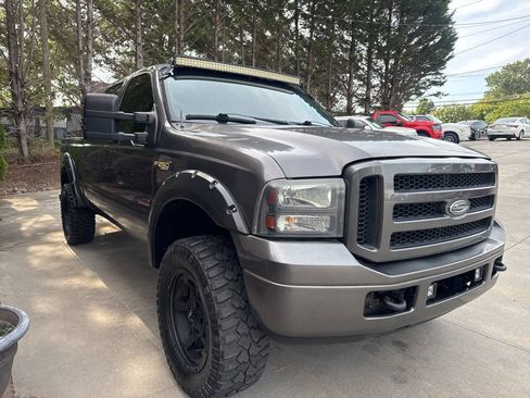 Used 2006 Ford F250 Lariat AWD/4WD image 7