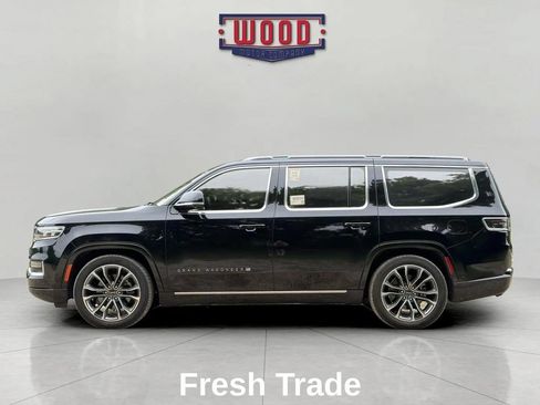 Used 2022 Jeep Grand Wagoneer Series III AWD/4WD image 4
