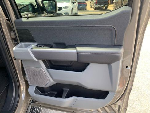Used 2025 Ford F150 Lariat w/ Equipment Group 502A High AWD/4WD image 16
