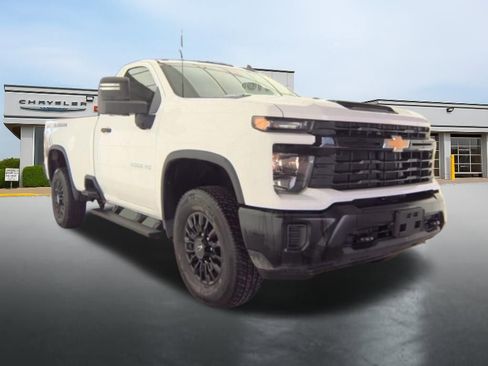 Used 2025 Chevrolet Silverado 2500 W/T image 7