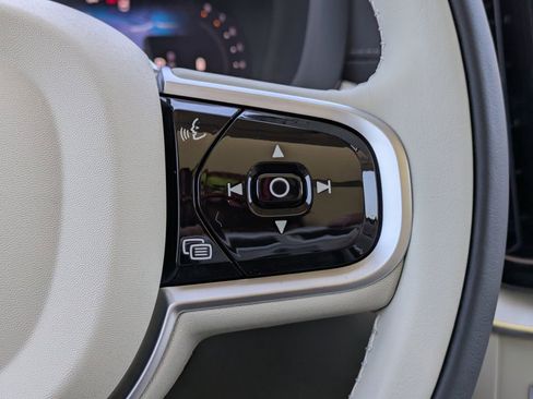 New 2026 Volvo XC60 B5 Ultra w/ Protection Package Premier image 37