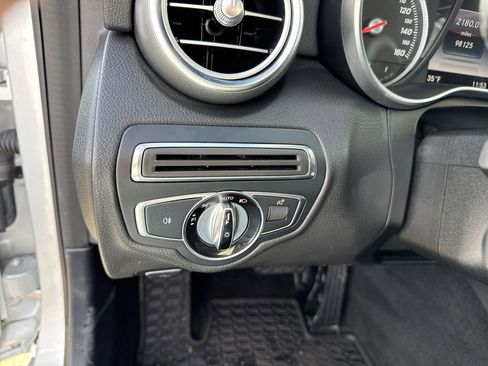 Used 2015 Mercedes-Benz C 300 4MATIC Sedan image 18