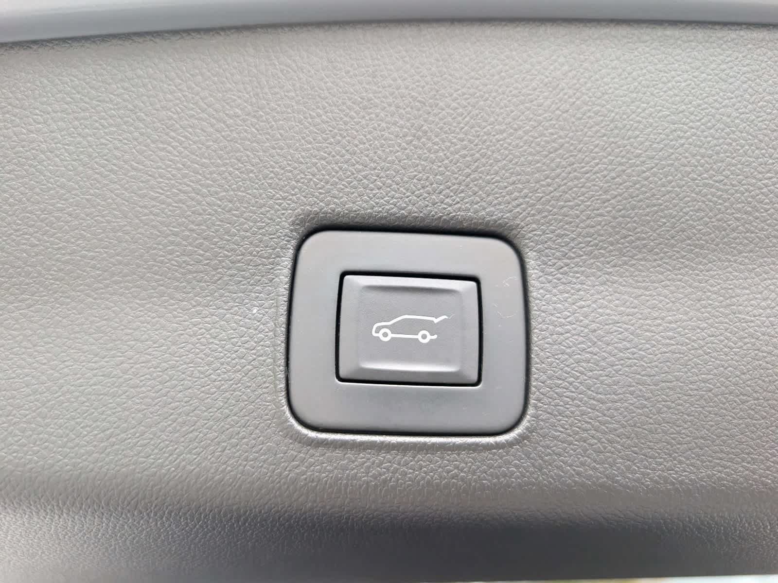 Certified 2024 Chevrolet TrailBlazer LT w/ Convenience Package AWD/4WD image 14