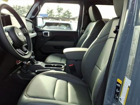 New 2026 Jeep Gladiator Mojave image 7