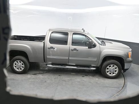 Used 2014 GMC Sierra 2500 SLE w/ SLE Preferred Package AWD/4WD image 27