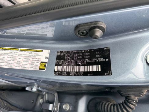 Used 2023 Toyota Corolla Cross L AWD/4WD image 24