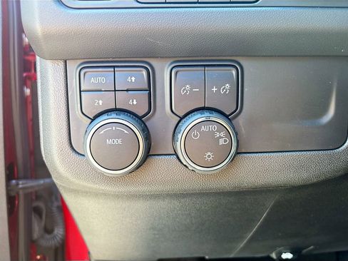 Used 2022 Chevrolet Tahoe High Country AWD/4WD image 43