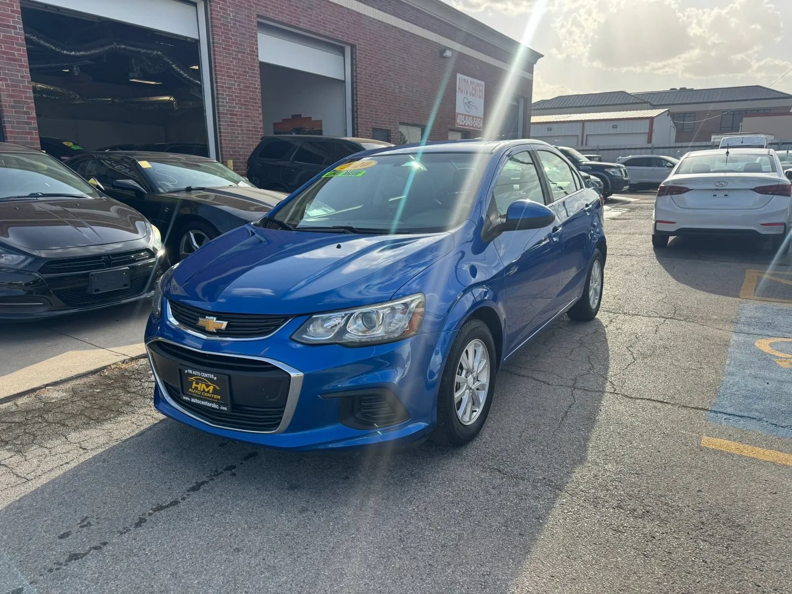 Used 2020 Chevrolet Sonic LT FWD image 1