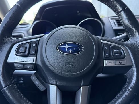 Used 2017 Subaru Outback 2.5i Limited AWD/4WD image 21