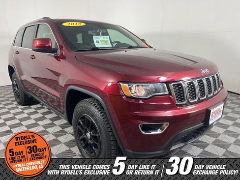 Used 2018 Jeep Grand Cherokee Laredo image 1