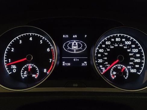 Used 2016 Volkswagen Golf S image 23