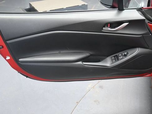Used 2025 MAZDA MX-5 Miata Sport RWD image 11