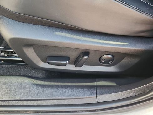 Used 2023 Mitsubishi Outlander SE image 10