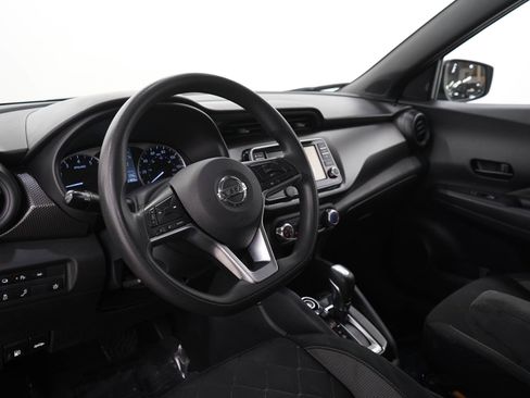 Used 2020 Nissan Kicks S FWD image 22