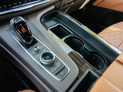 Used 2022 Cadillac Escalade ESV Premium Luxury w/ LPO, Floor Liner Package image 18