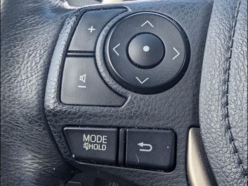 Used 2013 Toyota RAV4 Limited image 18