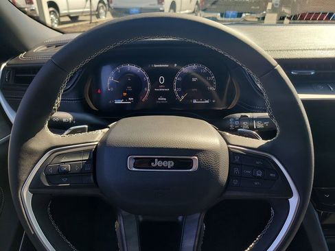 New 2026 Jeep Grand Cherokee Limited w/ Limited Altitude Package AWD/4WD image 28