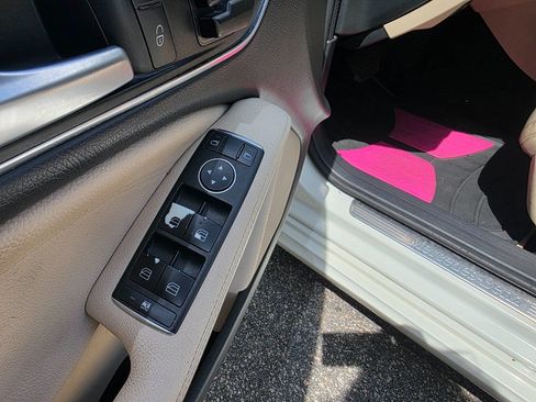 Used 2014 Mercedes-Benz CLA 250 image 12