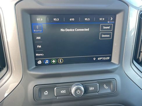 Used 2021 Chevrolet Silverado 1500 Custom image 16