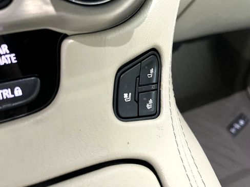 Used 2018 GMC Yukon Denali w/ Denali Ultimate Package image 20