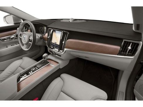 Used 2018 Volvo S90 T6 Momentum w/ Convenience Package AWD/4WD image 15