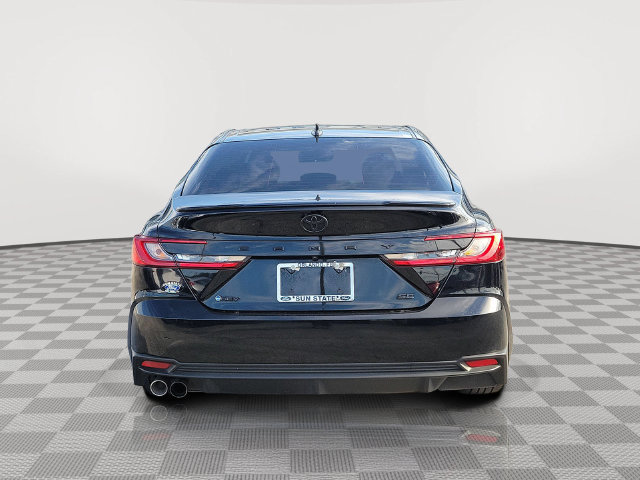 Used 2025 Toyota Camry SE w/ Convenience Package FWD image 5