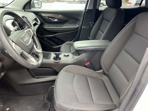 Used 2024 GMC Terrain SLE image 17