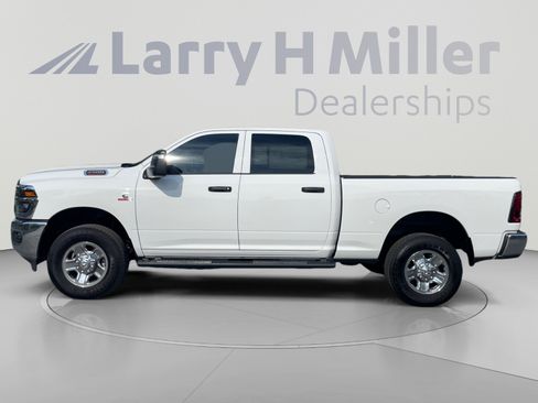 New 2026 RAM 2500 Tradesman AWD/4WD image 2