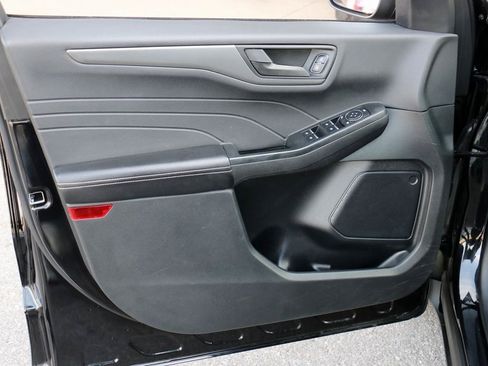 Certified 2025 Ford Escape Active image 15