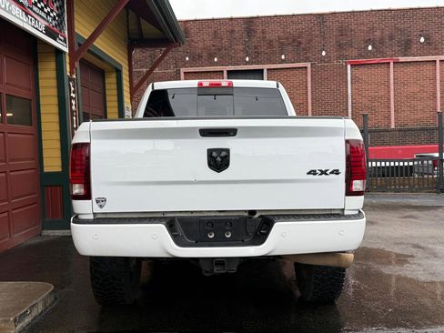 Used 2018 RAM 2500 Laramie w/ Sport Appearance Group AWD/4WD image 4