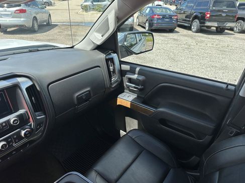 Used 2016 Chevrolet Silverado 2500 LTZ AWD/4WD image 19