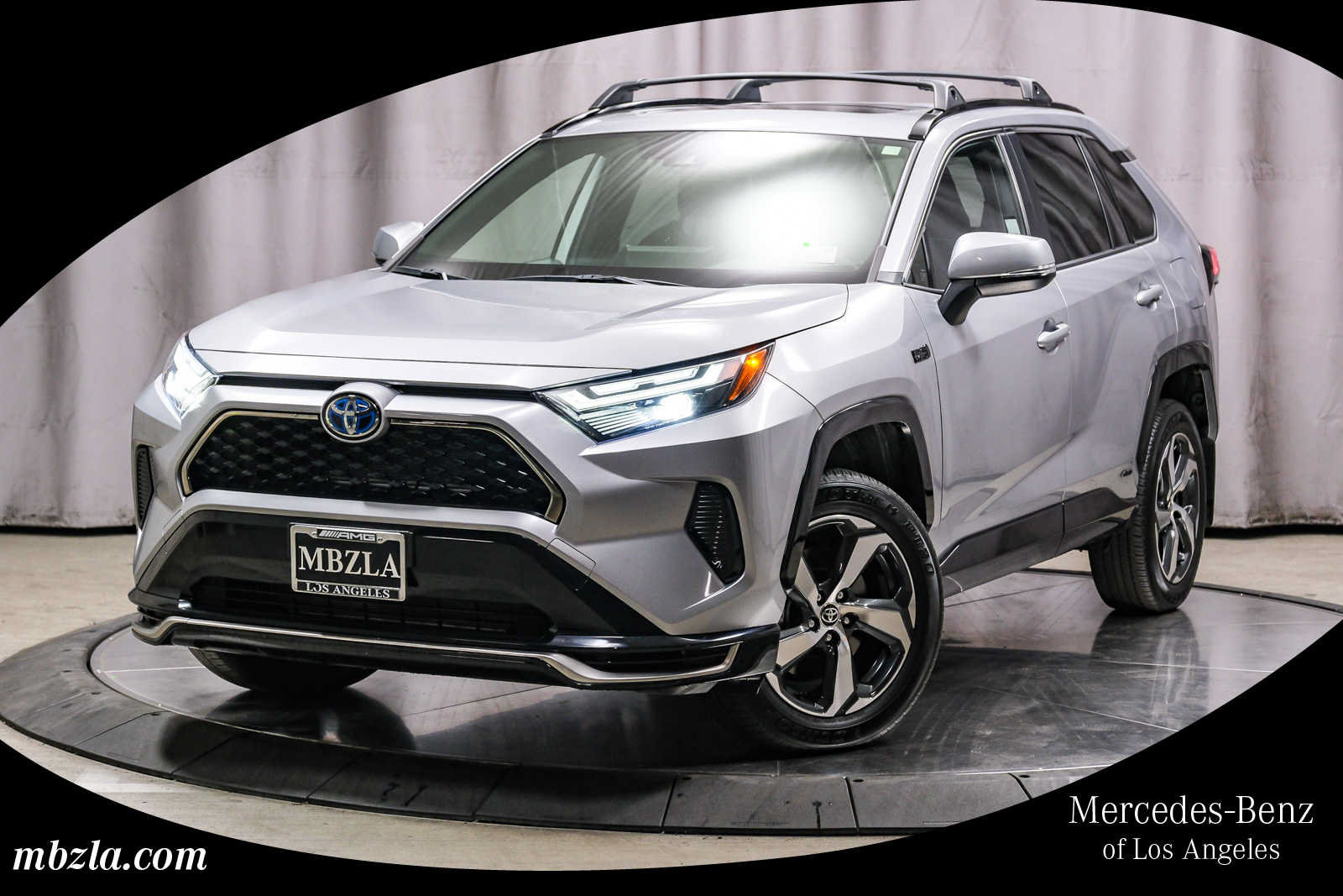 Used 2024 Toyota RAV4 SE w/ Weather & Moonroof Package AWD/4WD image 1