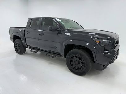 New 2025 Toyota Tacoma SR5 w/ Blackout Plus Package (GST)