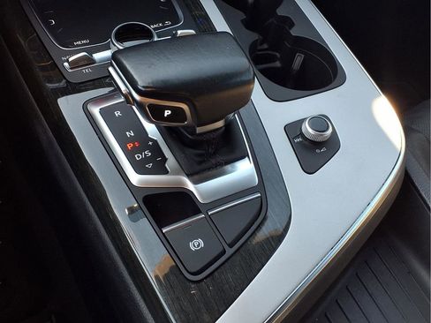 Used 2018 Audi Q7 2.0T Premium Plus w/ Premium Plus Package image 11