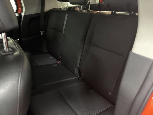 Used 2014 Toyota FJ Cruiser 4WD image 13