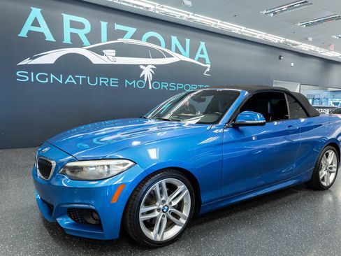 Used 2017 BMW 230i Convertible RWD image 1