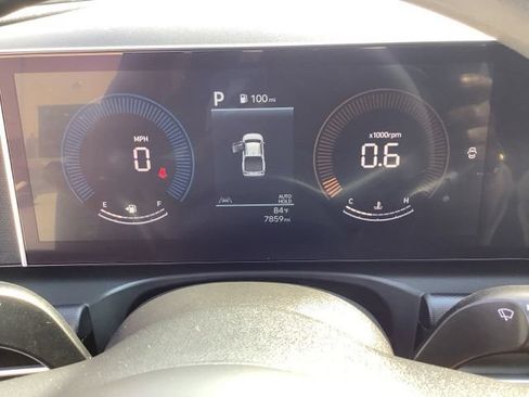 Certified 2025 Hyundai Santa Cruz SE AWD/4WD image 30